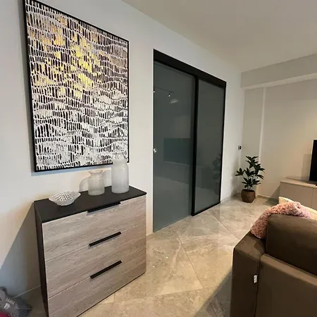 Exclusive 2 Bd In Mercury - Pool Access Apartament